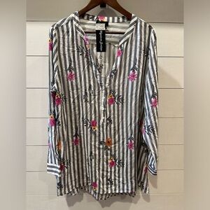 Papillon Blanc Black and White Striped Floral Top- size XL